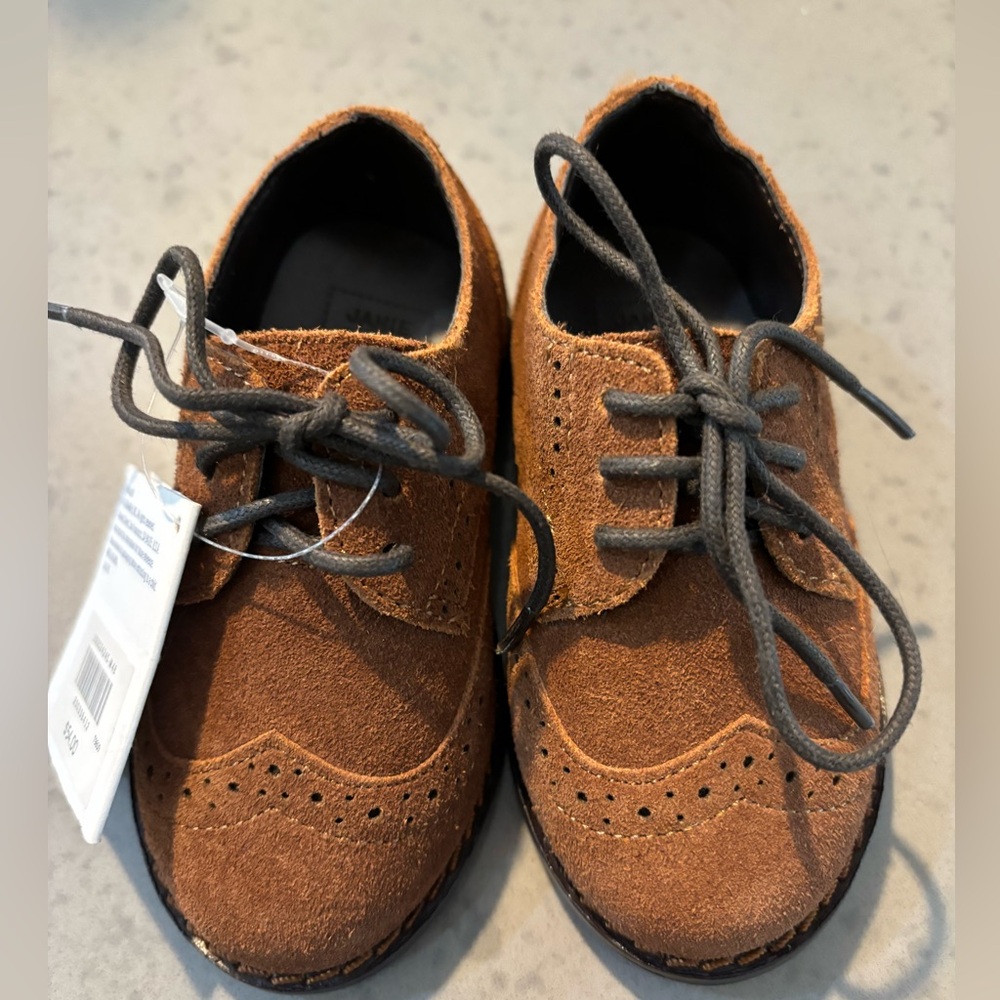 Janie and Jack Brown Suede Wingtips, size 4.